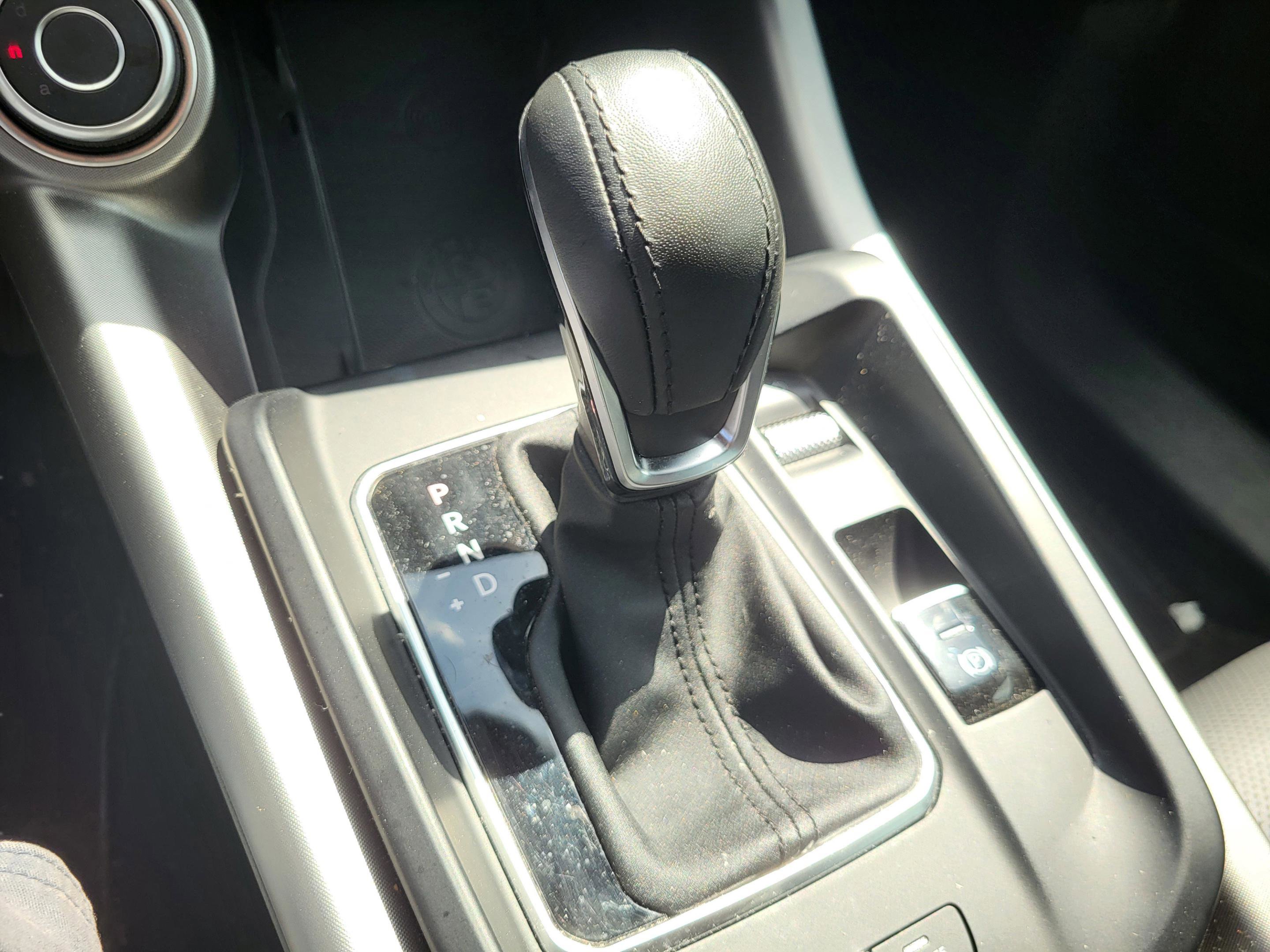 Used 2024 Alfa Romeo Tonale Ti AWD/4WD image 31