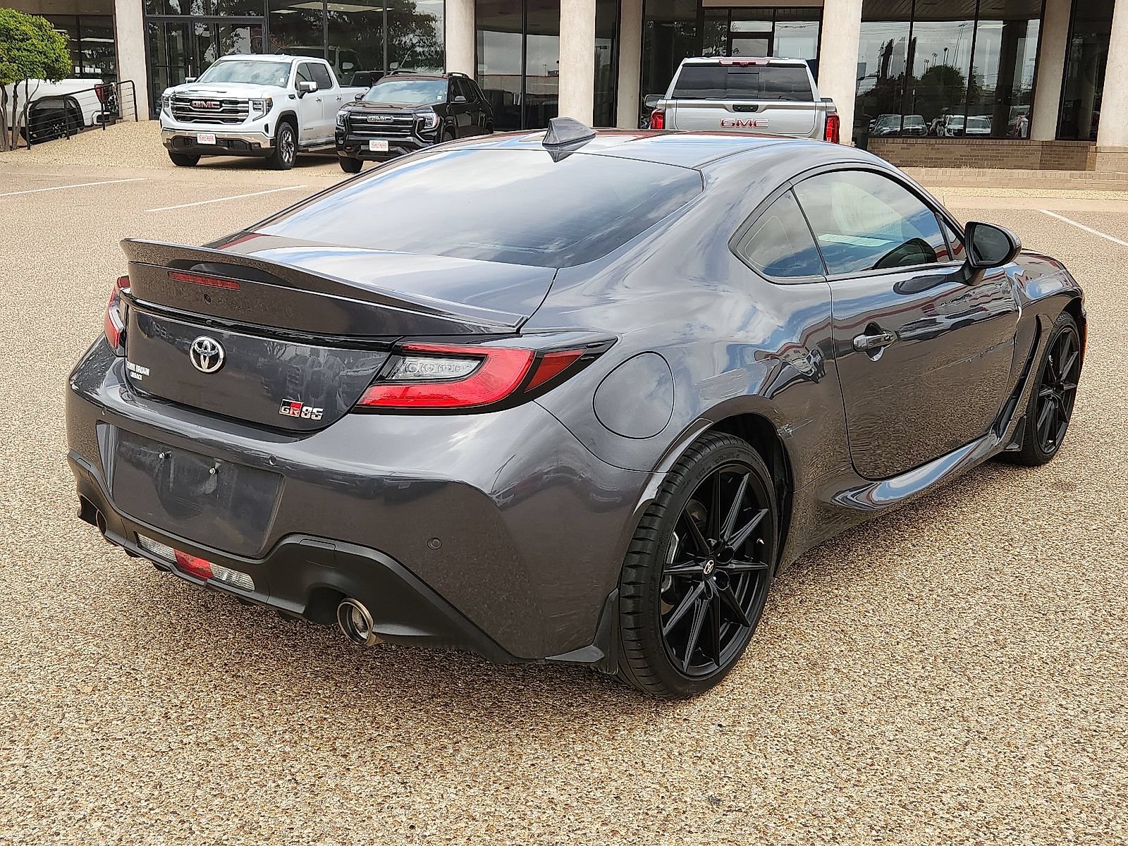 Used 2024 Toyota GR86 Premium RWD image 4