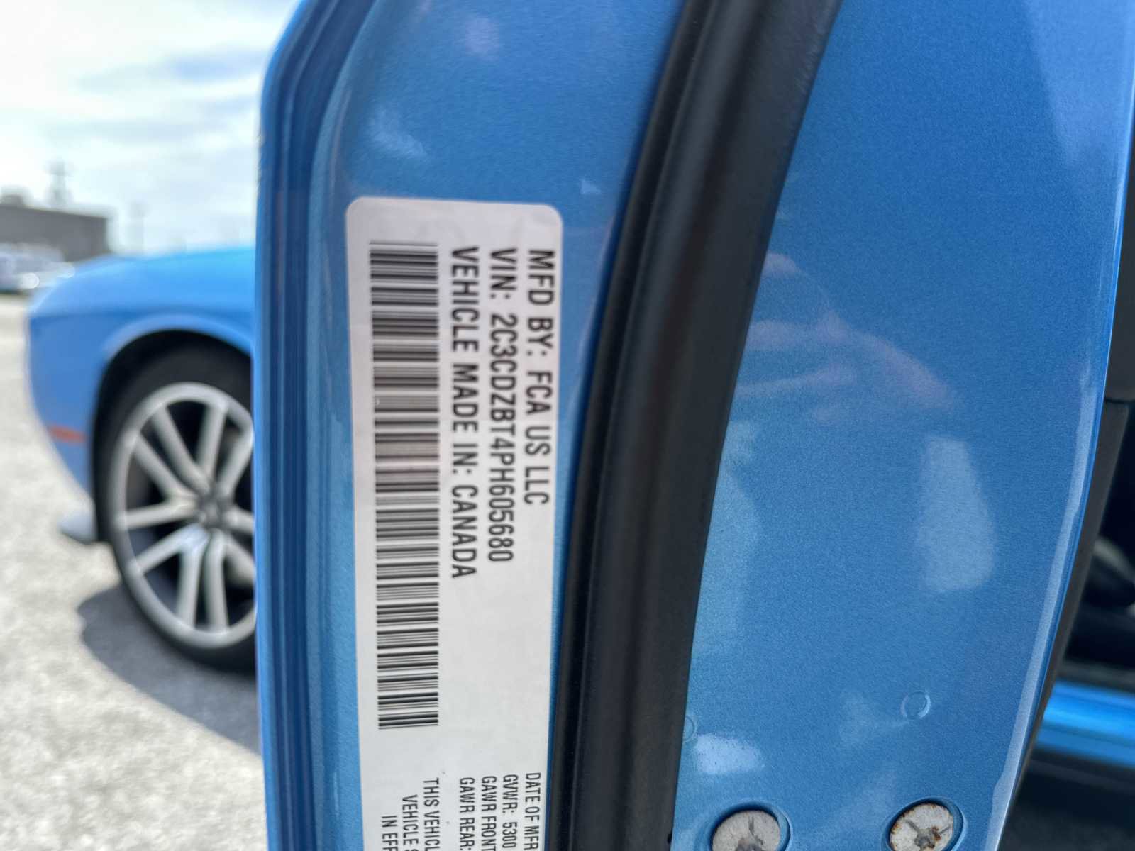 Used 2023 Dodge Challenger R/T w/ Plus Package image 27