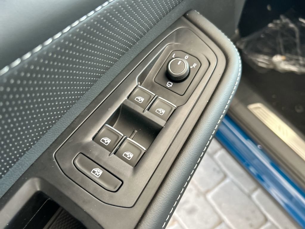 New 2025 Volkswagen Atlas Cross Sport SEL Premium R-Line image 12