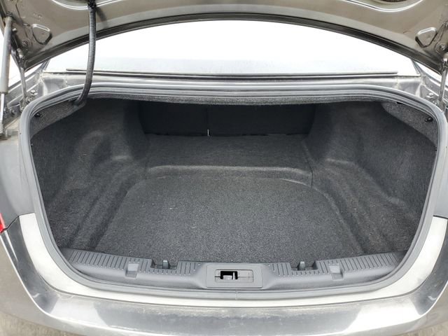 Certified 2018 Ford Taurus SEL FWD image 7