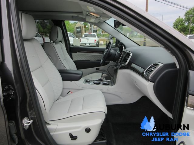 Used 2017 Jeep Grand Cherokee Summit image 12