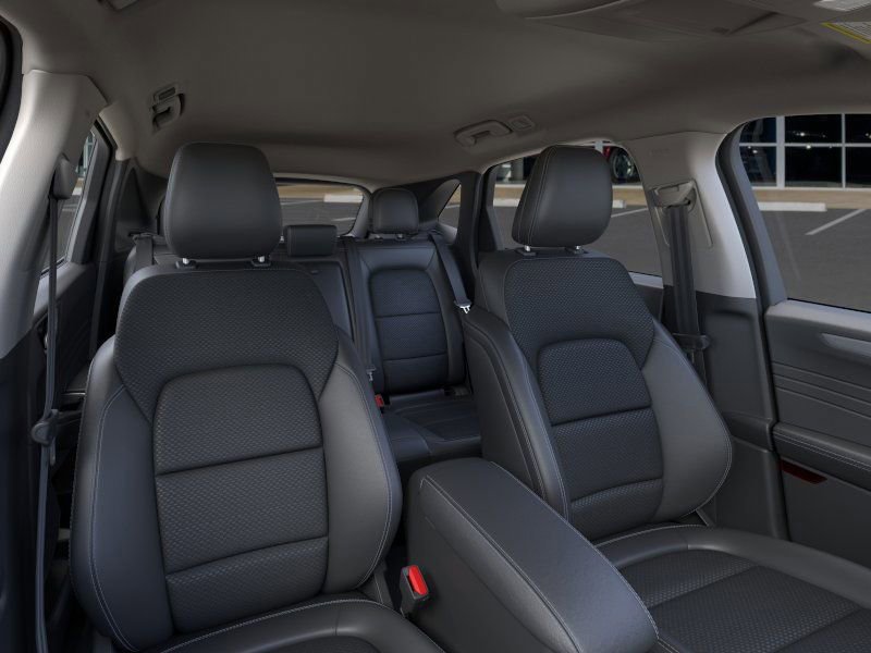 Used 2025 Ford Escape SE image 18