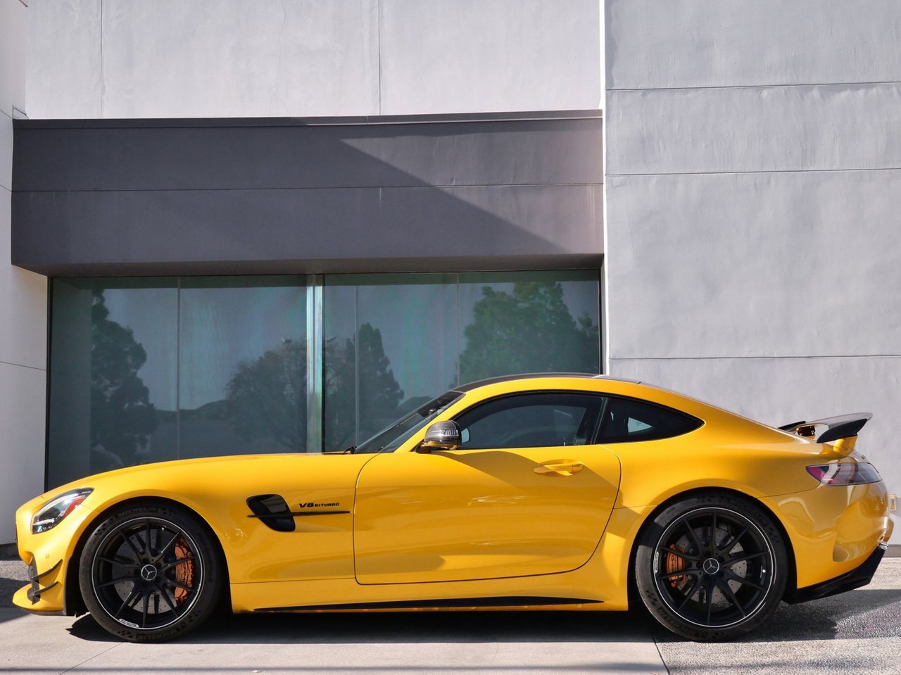 Used 2020 Mercedes-Benz AMG GT R image 4