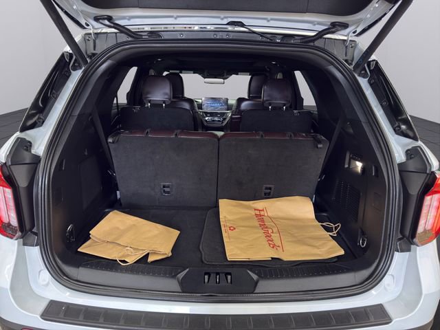 Used 2025 Ford Explorer Platinum w/ LUX Leather Package AWD/4WD image 20