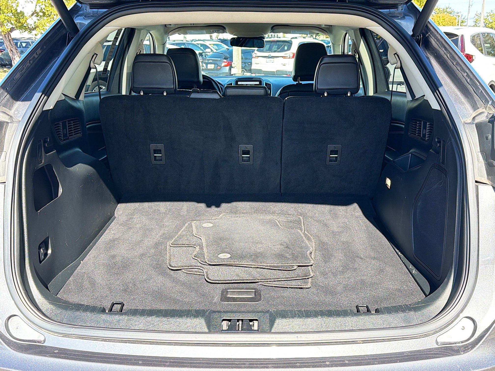 Used 2023 Ford Edge Titanium image 12