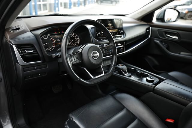 Used 2023 Nissan Rogue SL w/ SL Premium Package image 18