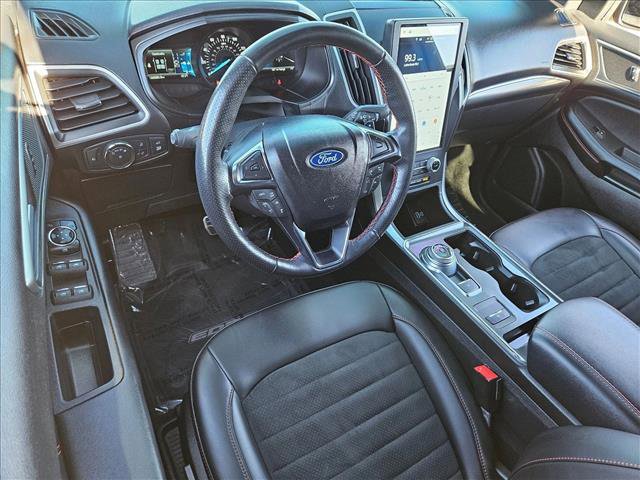 Used 2022 Ford Edge ST-Line w/ Class II Trailer Tow Package AWD/4WD image 10