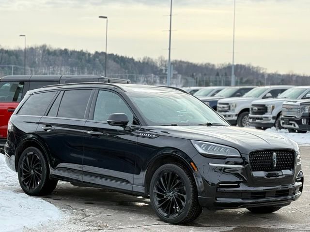 Used 2023 Lincoln Aviator Reserve w/ Jet Package image 39