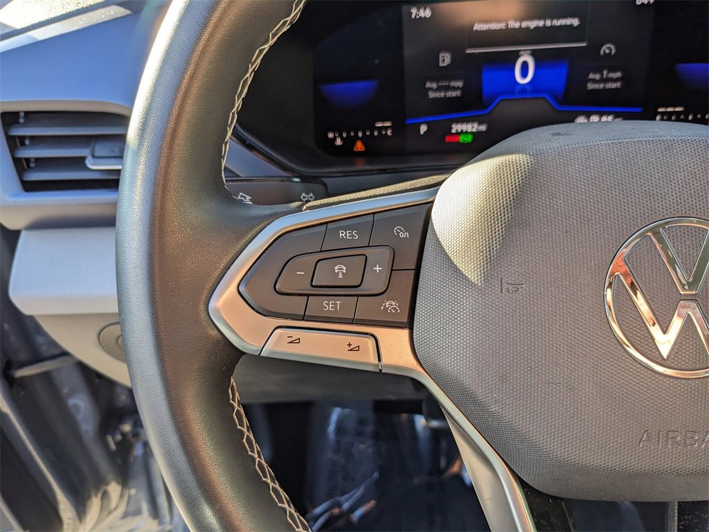 Certified 2023 Volkswagen Taos SE w/ Black Wheel Package image 30