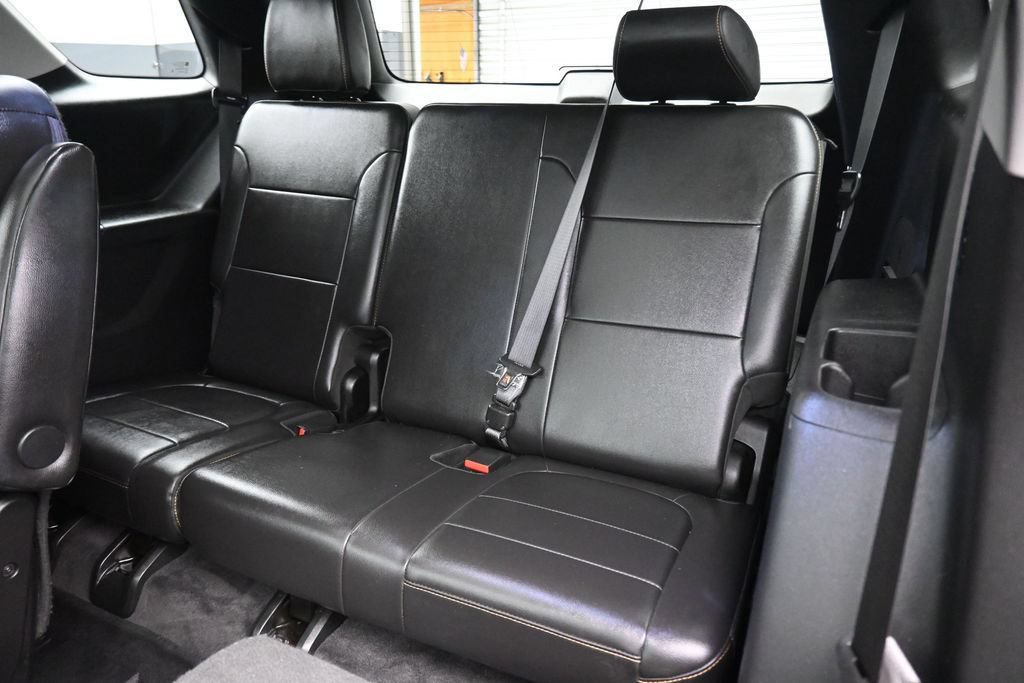 Used 2020 Chevrolet Traverse LT w/ LT Premium Package AWD/4WD image 40