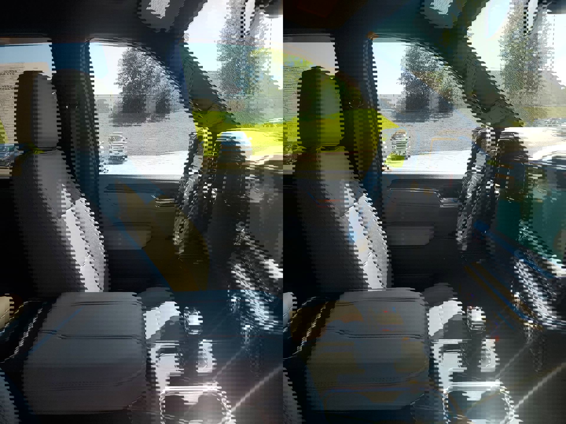 Used 2023 GMC Sierra 1500 SLT w/ SLT Premium Package image 34