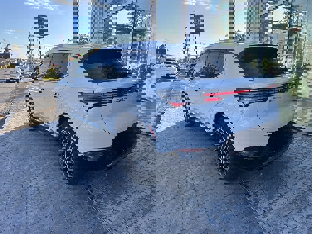 New 2026 Chevrolet Equinox EV LT image 4