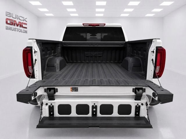 New 2026 GMC Sierra 1500 AT4 w/ Technology Package AWD/4WD image 8