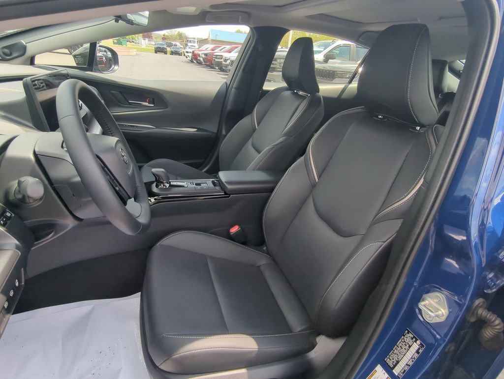 Used 2024 Toyota Prius Limited w/ Limited Premium Package AWD/4WD image 11