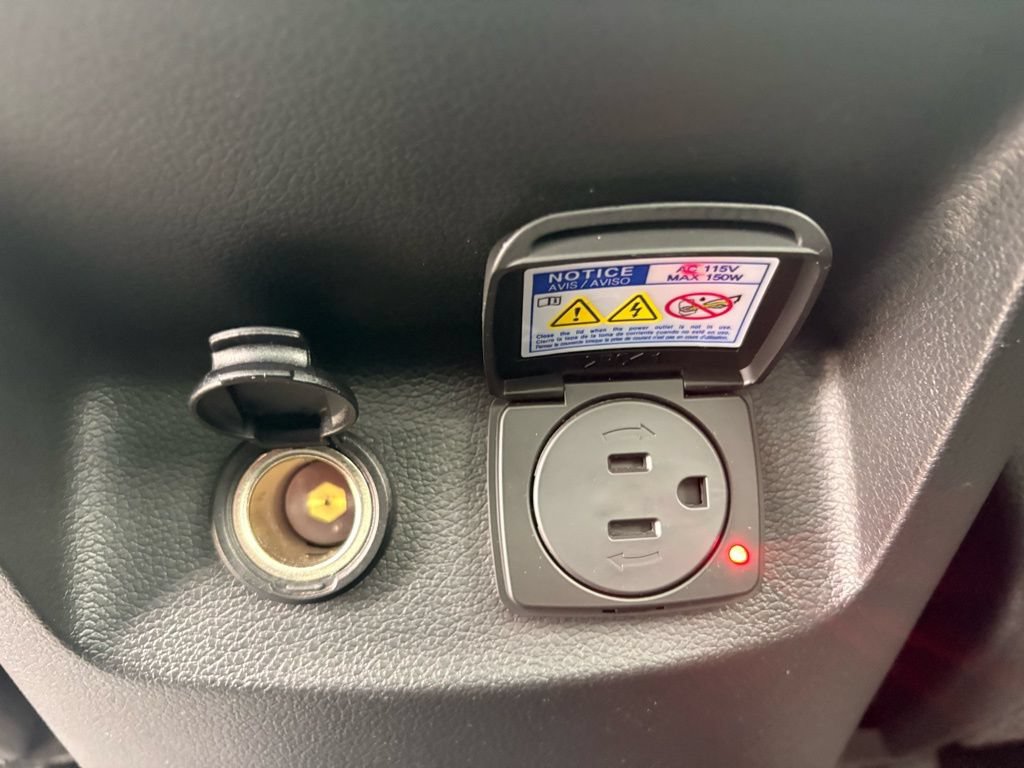 Used 2021 Hyundai Palisade Limited FWD image 16