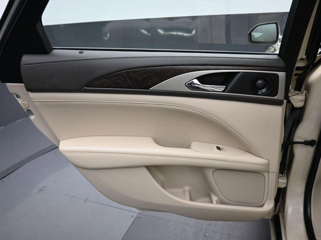 Used 2018 Lincoln MKZ Reserve w/ Technology Package image 29