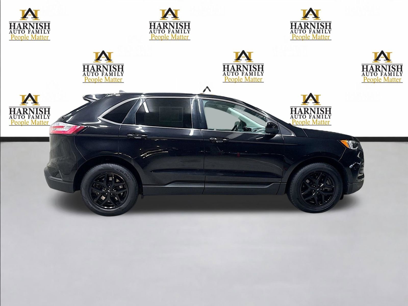 Used 2024 Ford Edge SEL AWD/4WD image 4