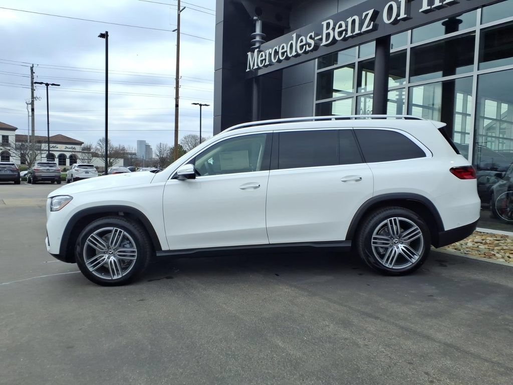 New 2026 Mercedes-Benz GLS 450 4MATIC image 3