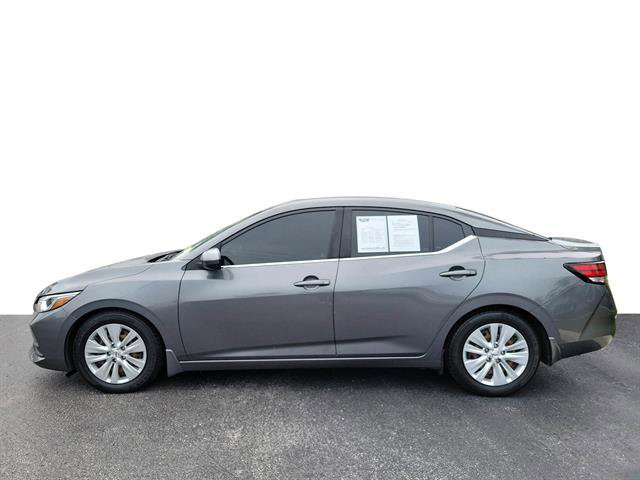 Used 2020 Nissan Sentra S image 2