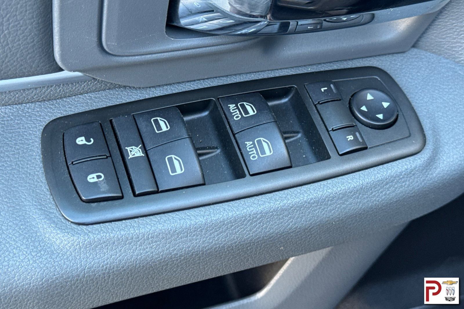 Used 2014 RAM 2500 SLT image 13