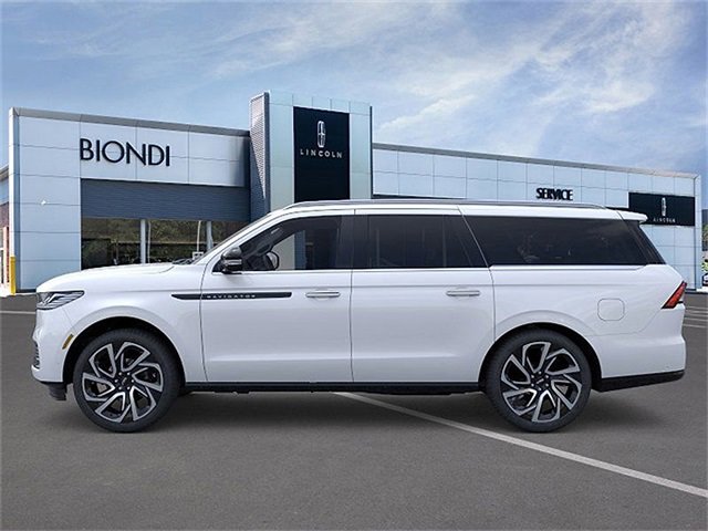 New 2026 Lincoln Navigator L Black Label image 3