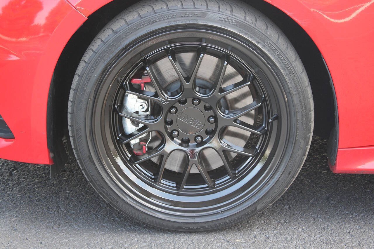Used 2015 Ford Focus ST FWD image 9