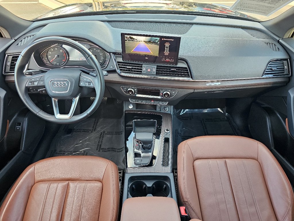 Used 2023 Audi Q5 2.0T Premium w/ Convenience Package AWD/4WD image 4