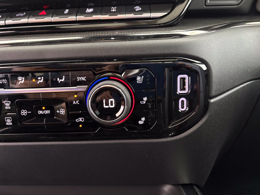 New 2026 Chevrolet Silverado 2500 ZR2 AWD/4WD image 14