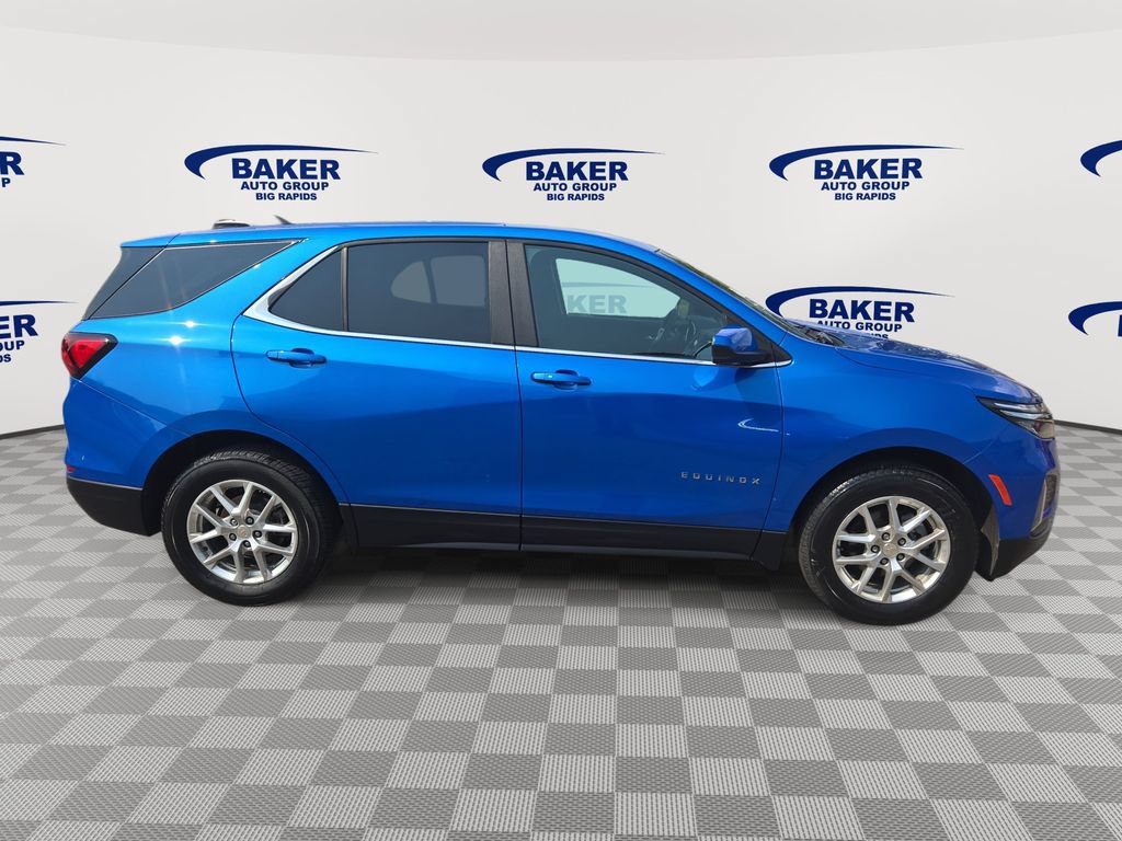 Used 2024 Chevrolet Equinox LT AWD/4WD image 2