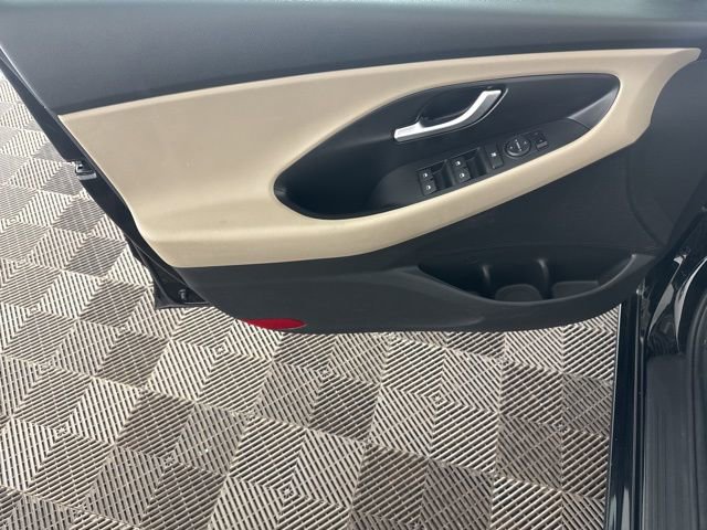 Used 2020 Hyundai Elantra GT image 21