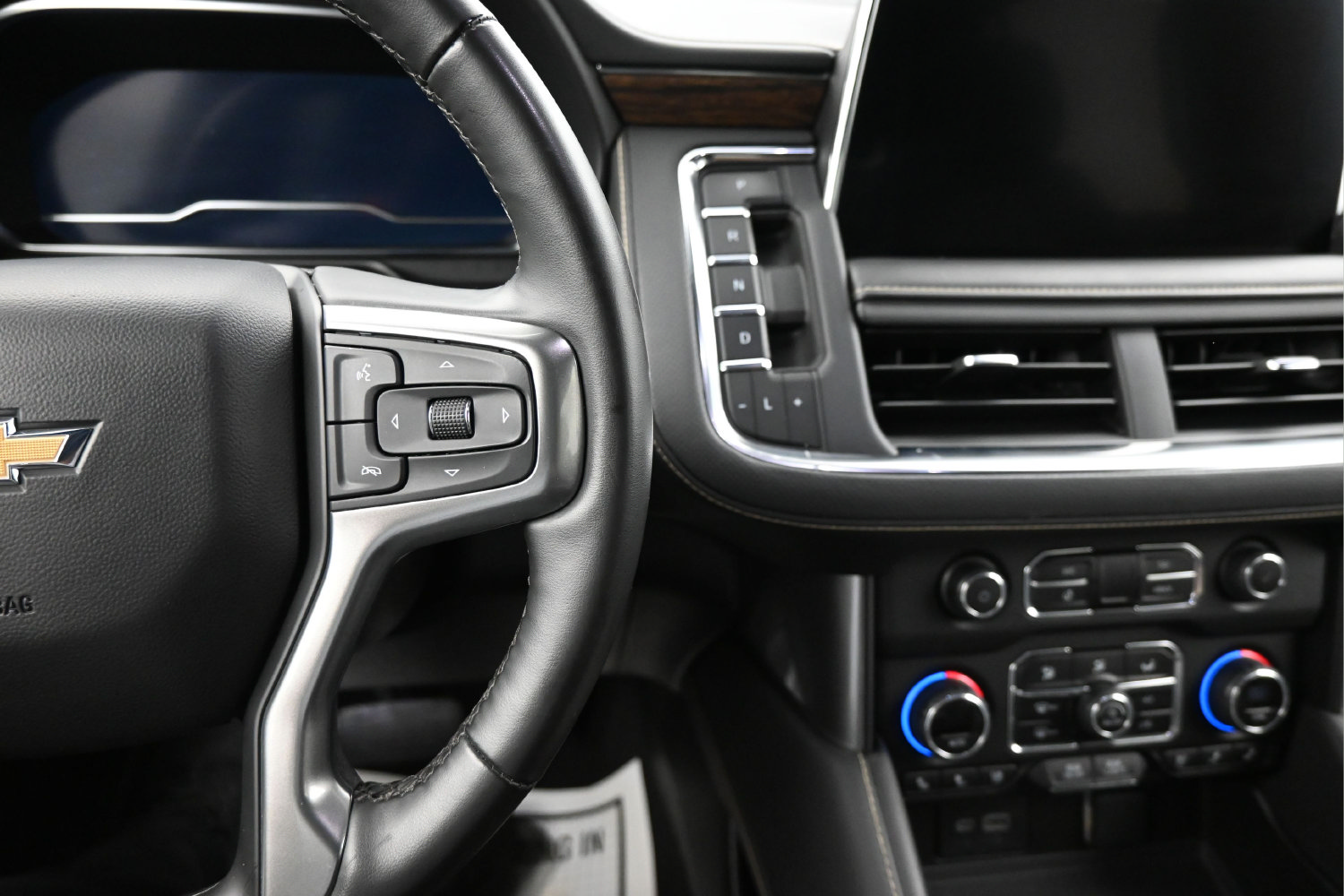 Used 2024 Chevrolet Tahoe Premier AWD/4WD image 24