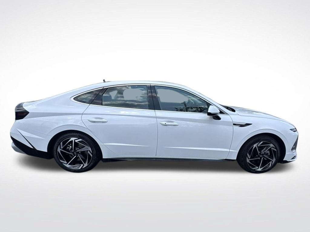 New 2026 Hyundai Sonata SEL FWD image 8