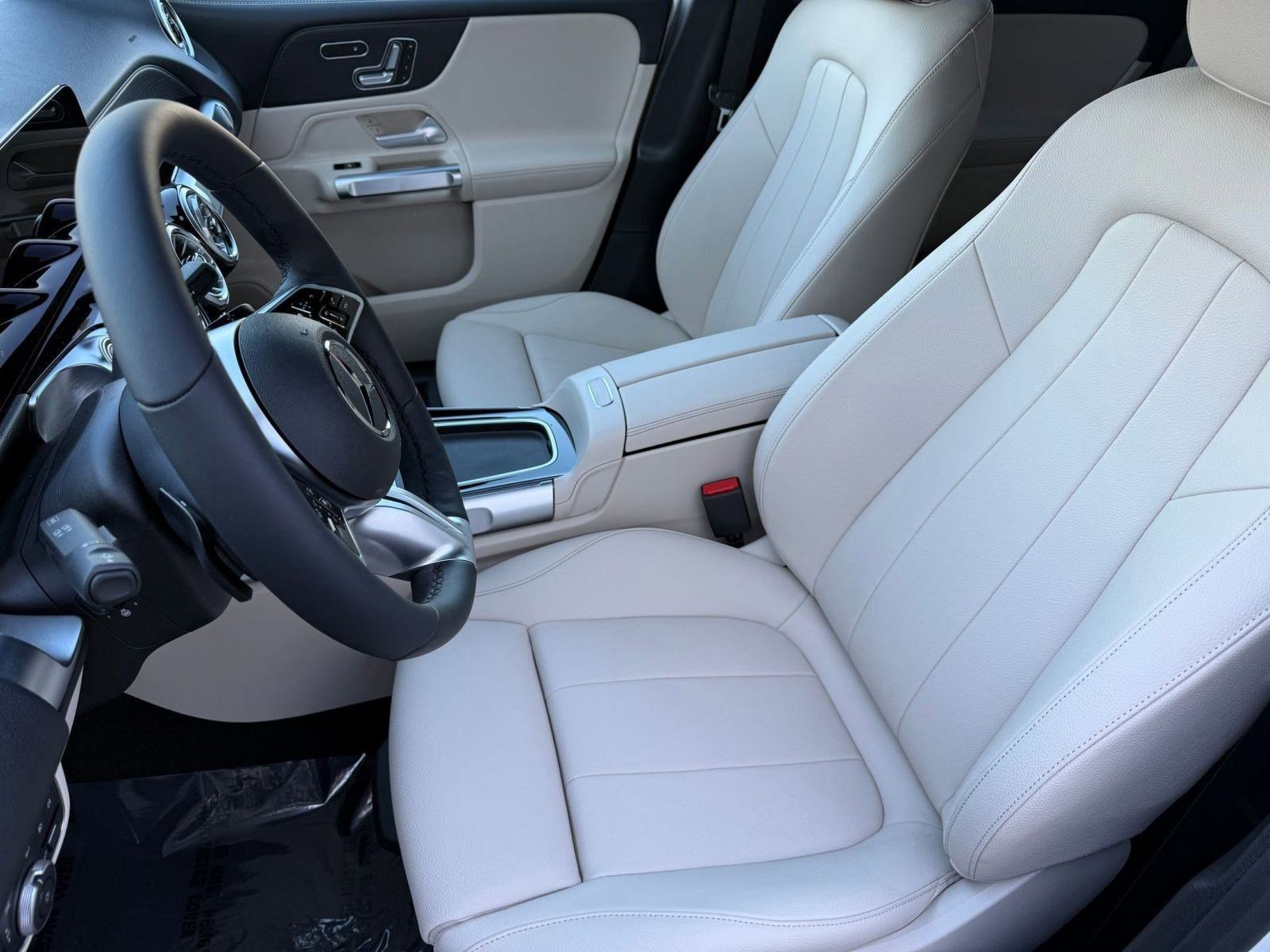 New 2026 Mercedes-Benz GLB 250 4MATIC image 23