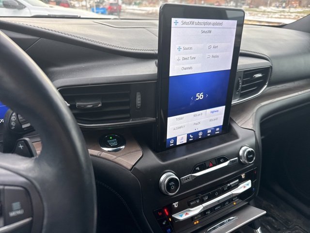 Used 2020 Ford Explorer Platinum w/ Premium Technology Package image 8