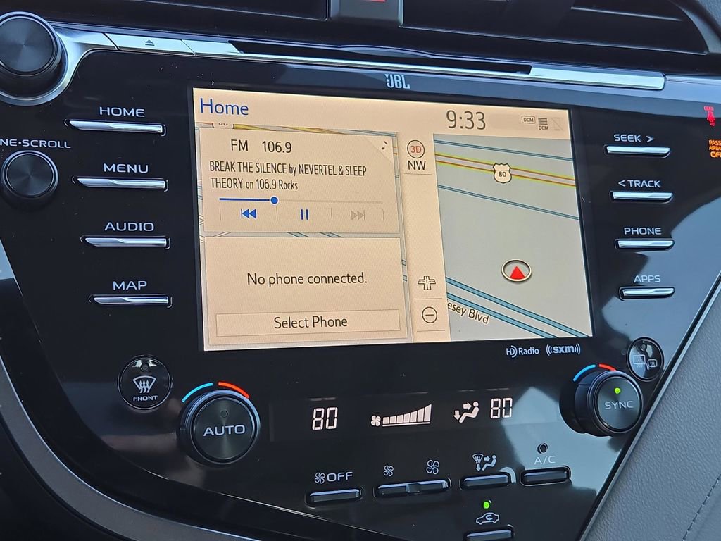 Used 2020 Toyota Camry XSE image 27