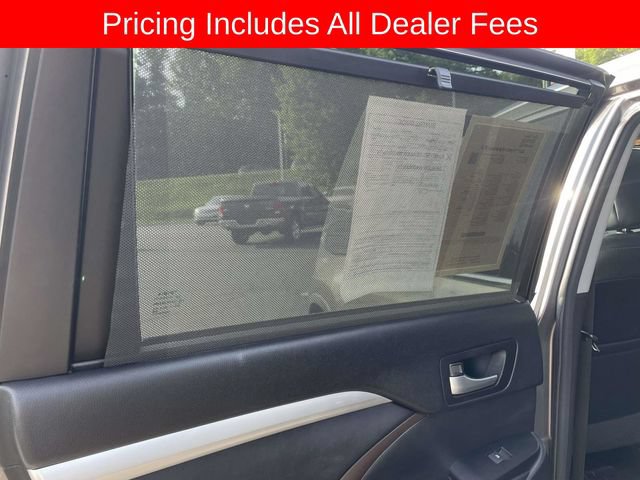 Used 2017 Toyota Highlander XLE FWD image 17