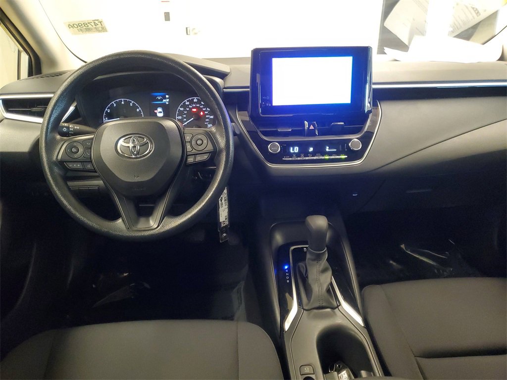 Used 2023 Toyota Corolla LE image 11