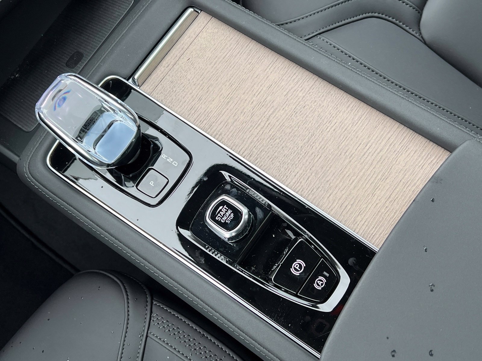 New 2027 Volvo XC90 T8 Bright AWD/4WD image 28