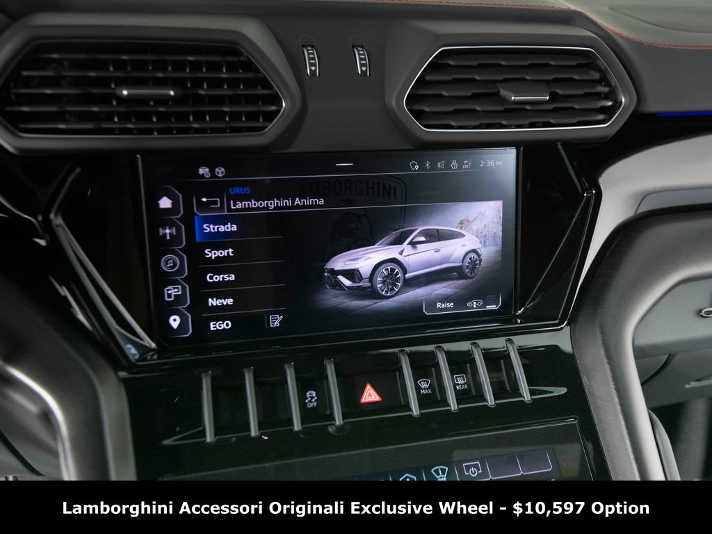 Used 2024 Lamborghini Urus S AWD/4WD image 23