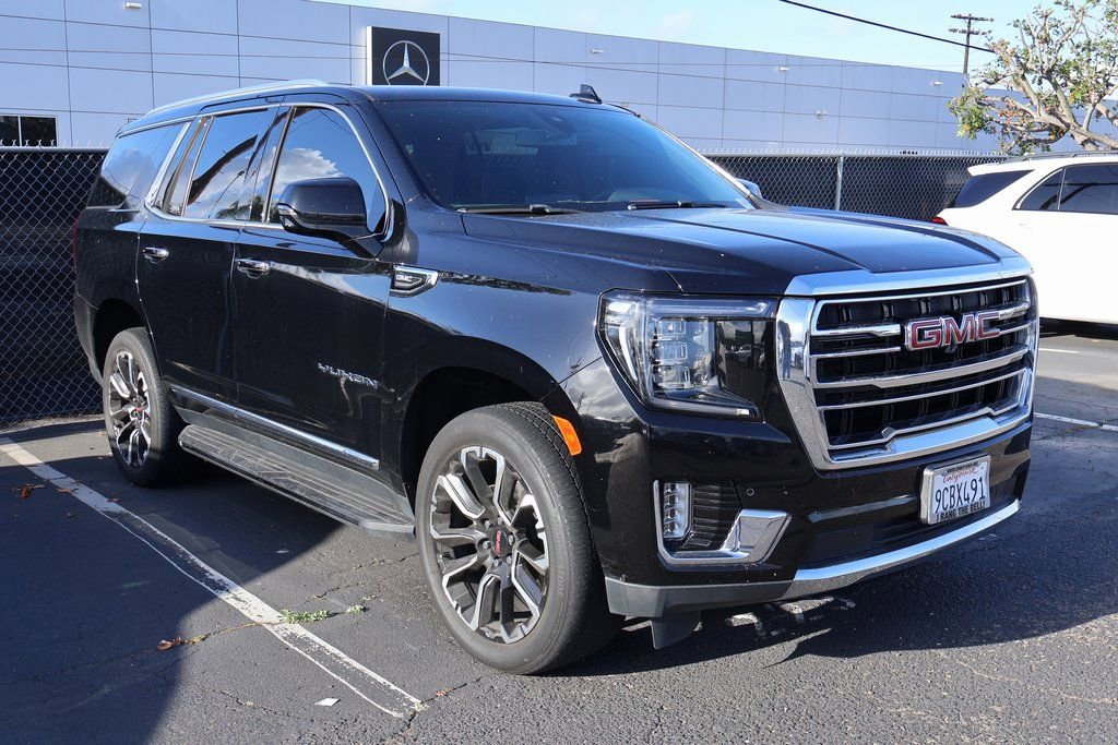 Used 2022 GMC Yukon SLT w/ SLT Luxury Package image 4