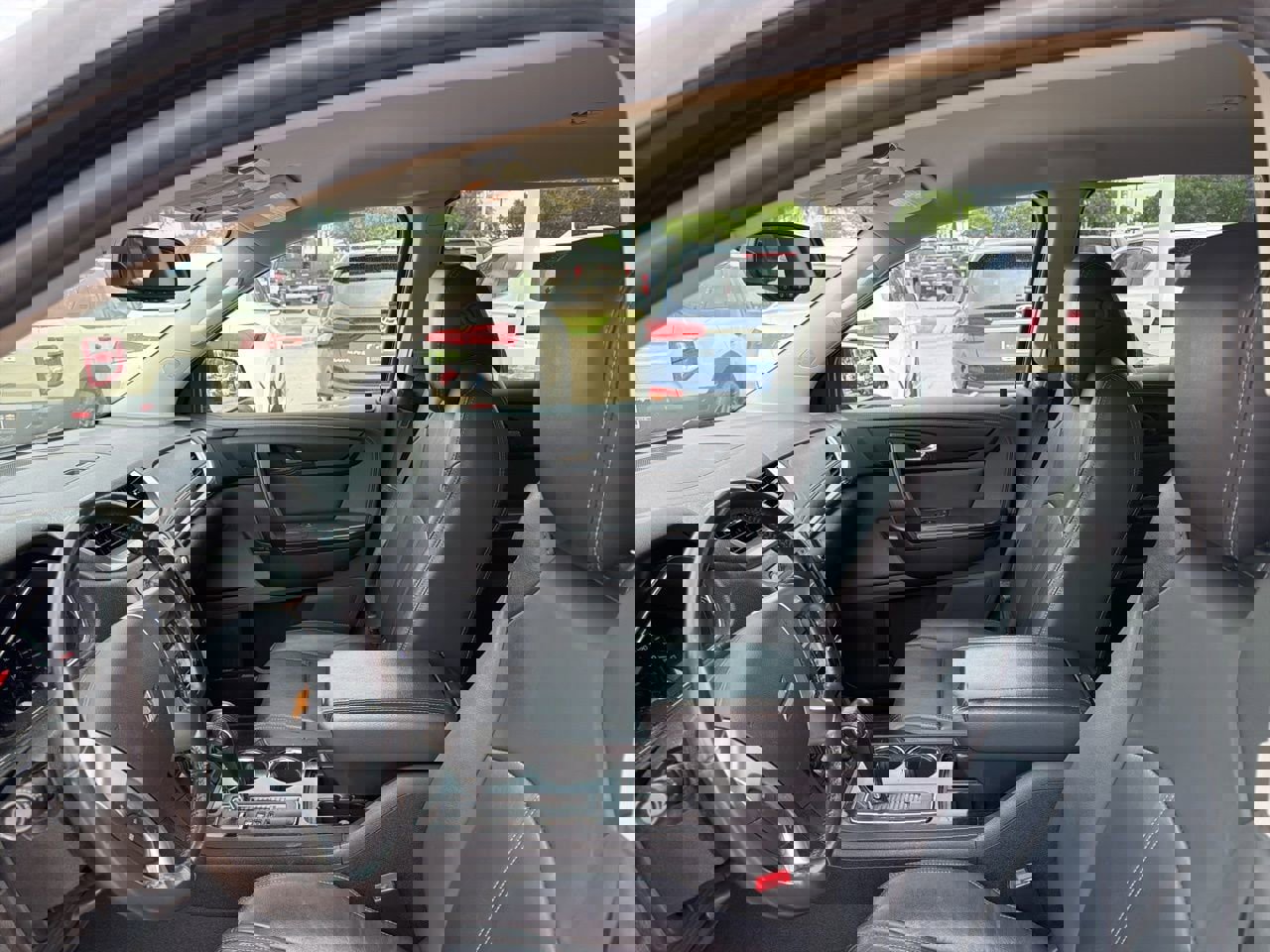 Used 2017 Chevrolet Traverse LT FWD image 6