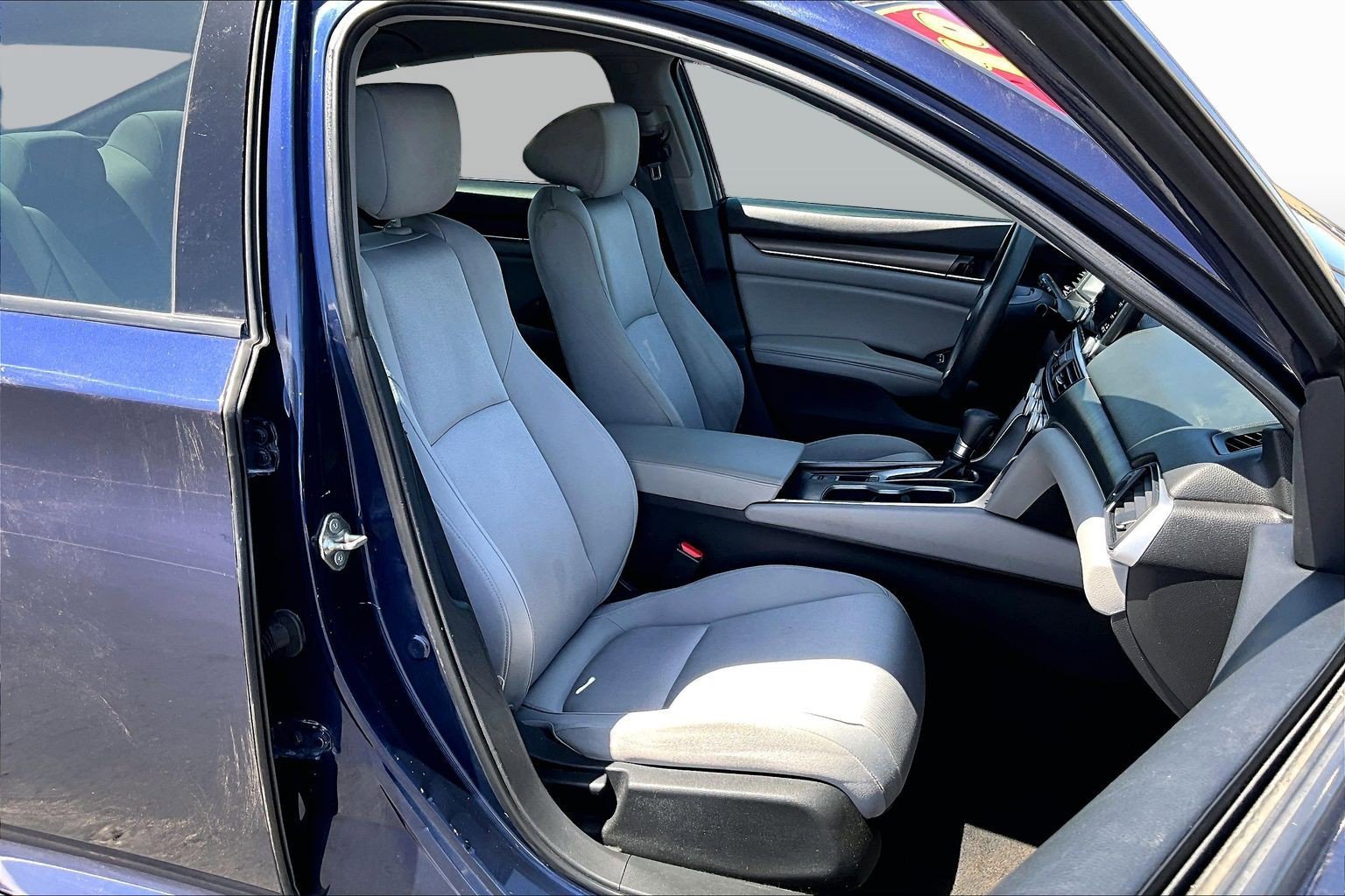 Used 2019 Honda Accord LX image 6
