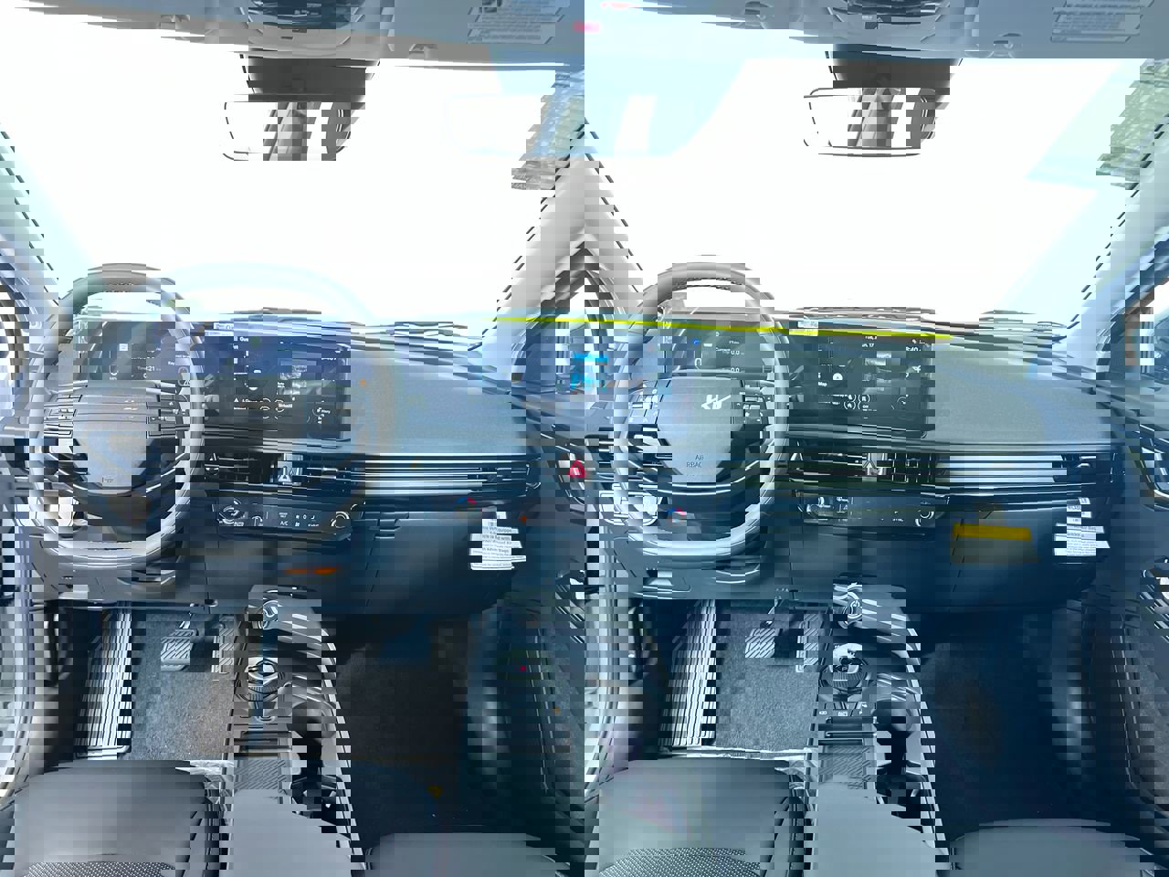 New 2025 Kia EV6 Light image 29