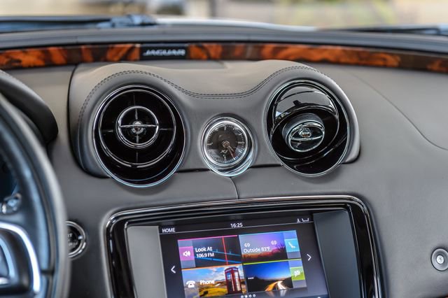 Used 2017 Jaguar XJ L Portfolio image 32