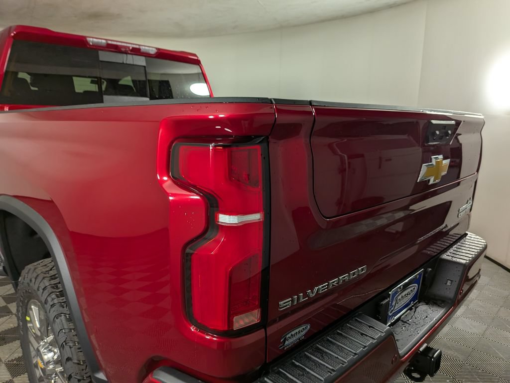 New 2026 Chevrolet Silverado 2500 High Country w/ High Country Premium Package AWD/4WD image 10