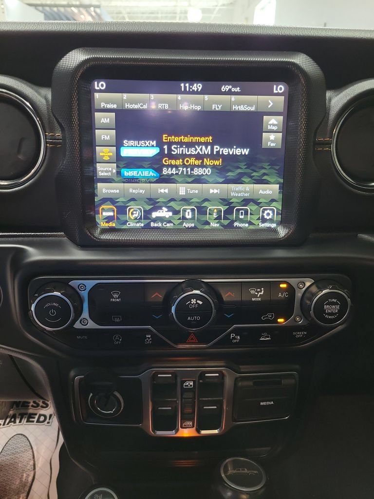 Used 2021 Jeep Gladiator Overland AWD/4WD image 5