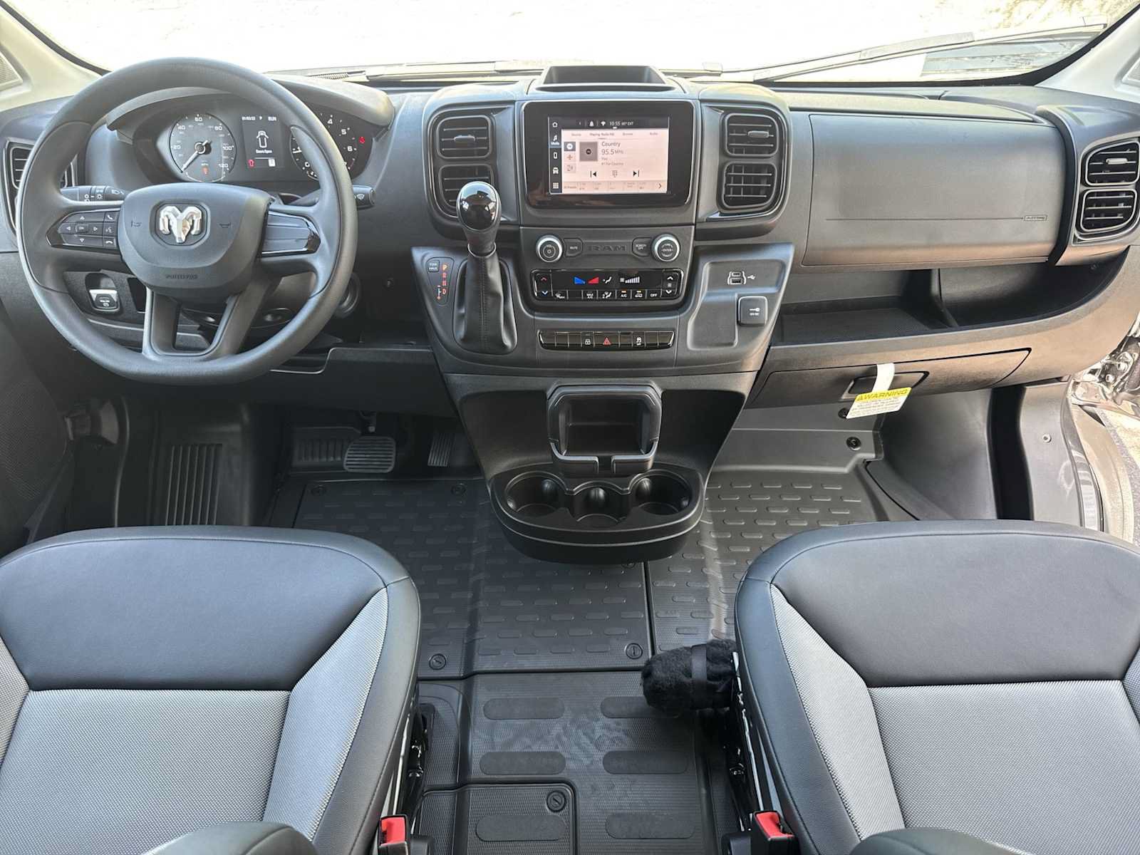 Used 2025 RAM ProMaster 1500 FWD image 13