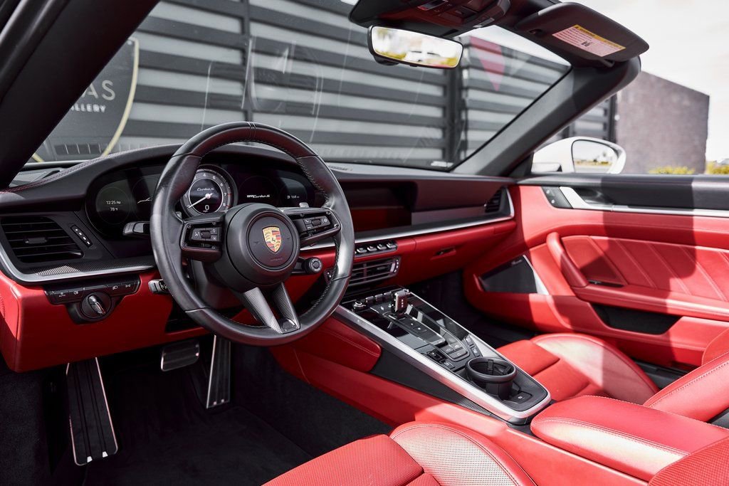 Used 2022 Porsche 911 Turbo S w/ 911 Turbo Sportdesign Package image 2