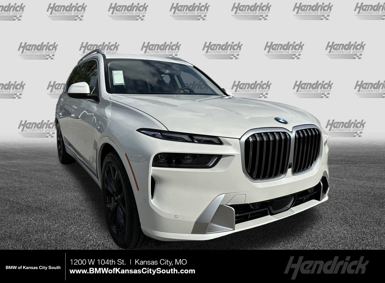 New 2026 BMW X7 xDrive40i w/ Executive Package image 1